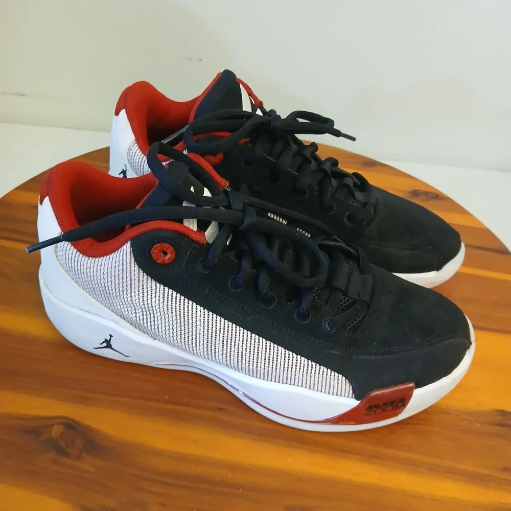 Jordan Luka .77 Bloodline Mens 7.5 Black Basketball Shoes Sneakers HF0806-102